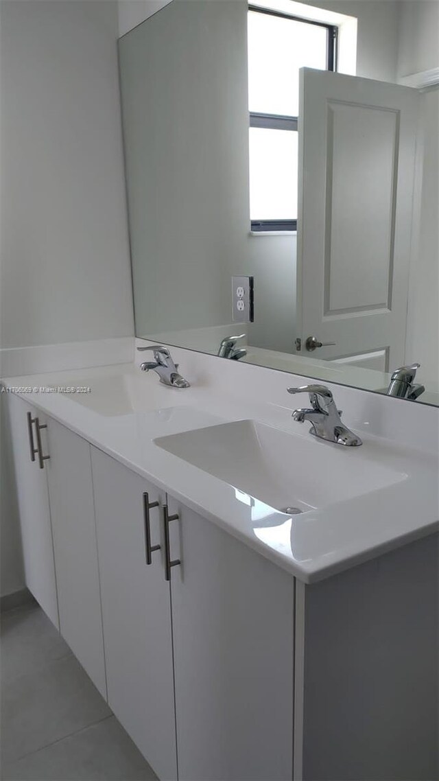 13313 SW 286th Ter Unit 13313, Homestead, FL 33033 - bathroom with double vanity and tile patterned floors