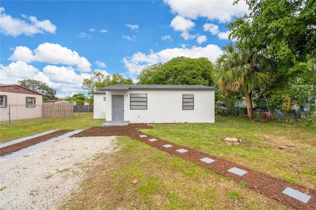 exterior space featuring a yard