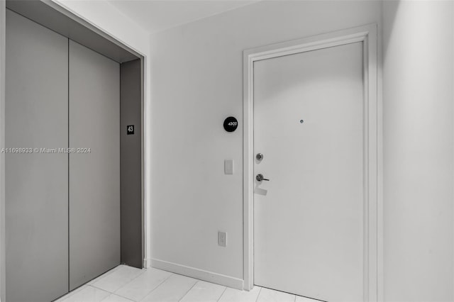 property entrance with elevator