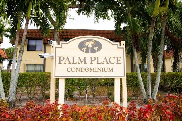 view of community / neighborhood sign