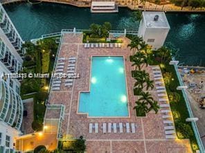 31 SE 5th St Unit 1908, Miami, FL 33131 - aerial view of property and surrounding area featuring a large body of water