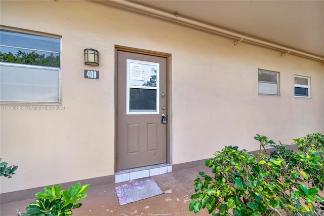 view of entrance to property