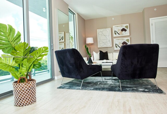 3900 Biscayne Blvd Unit S-202, Miami, FL 33137 - view of sitting room