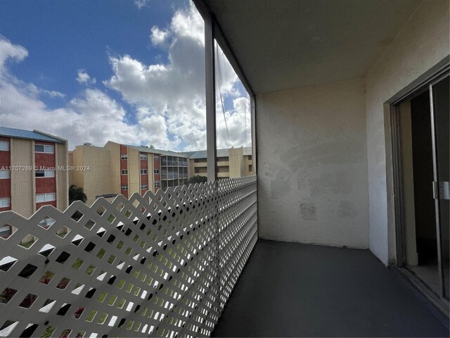 3700 NW 21st St Unit 304, Lauderdale Lakes, FL 33311 - view of balcony