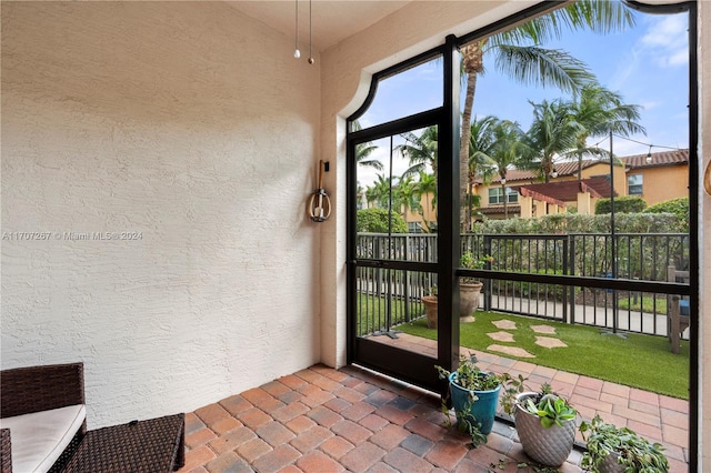 view of sunroom / solarium