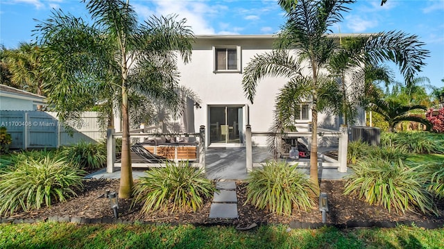 view of front of home featuring a patio area