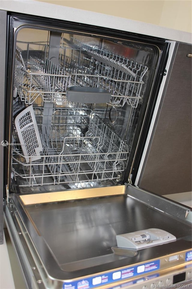 room details featuring dishwasher