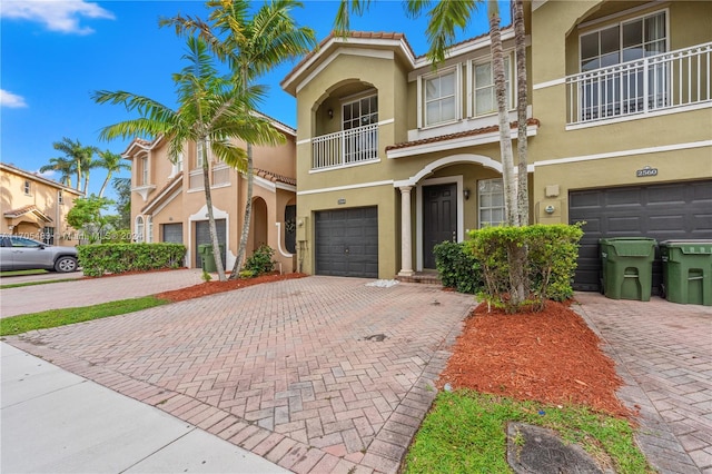 view of front of home with a garage