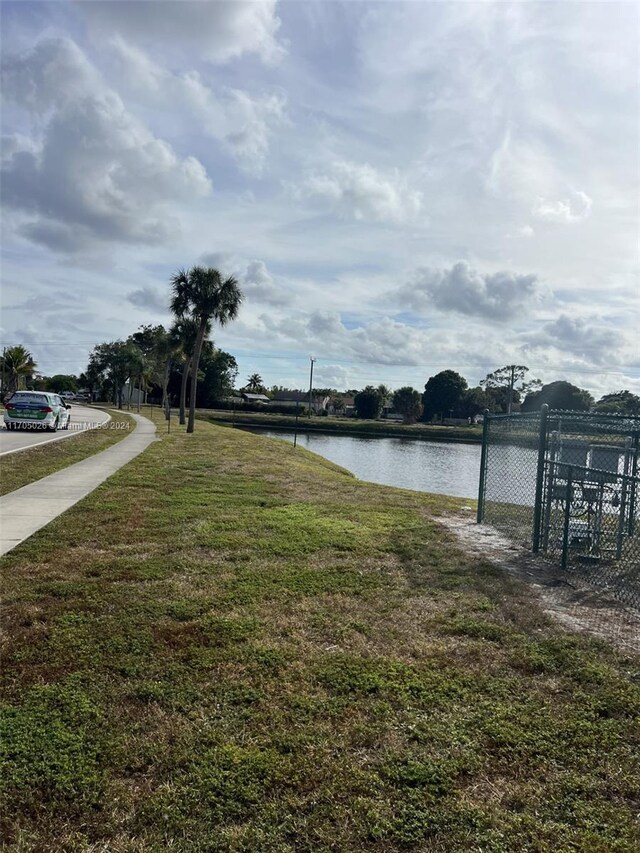 4575 Gladiator Cir, Green Acres, FL 33463 - water view