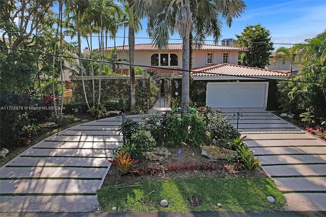 view of mediterranean / spanish-style home