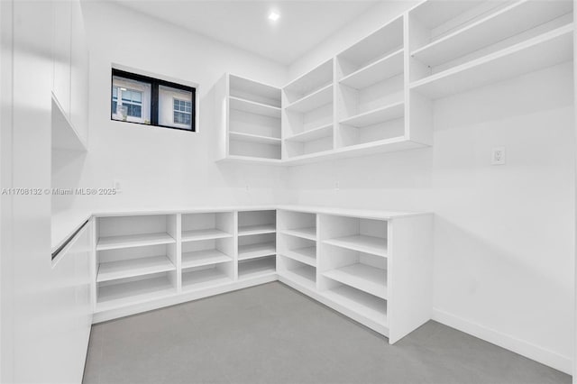 6401 SW 84th St, South Miami, FL 33143 - view of spacious closet