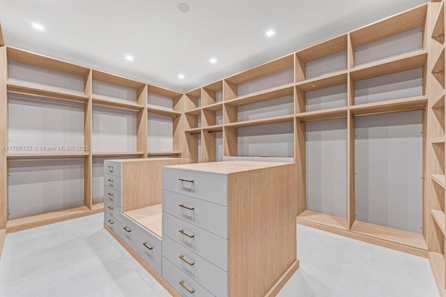 6401 SW 84th St, South Miami, FL 33143 - view of walk in closet