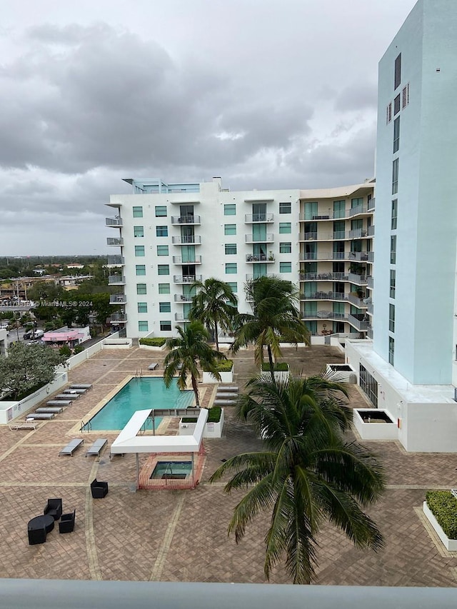 view of swimming pool