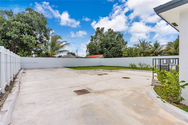 11970-11972 SW 213th St, Miami, FL 33177 - photo 22