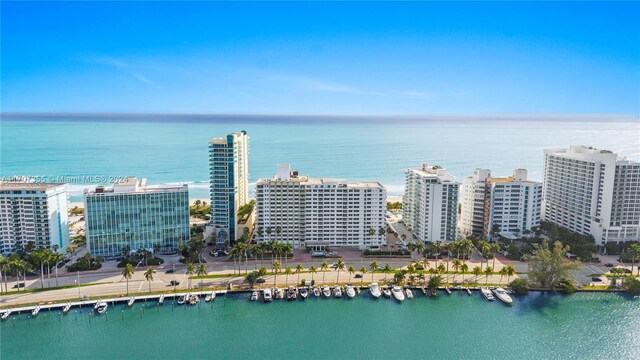 5005 Collins Ave Unit 425, Miami Beach, FL 33140 - view of urban area with a large body of water