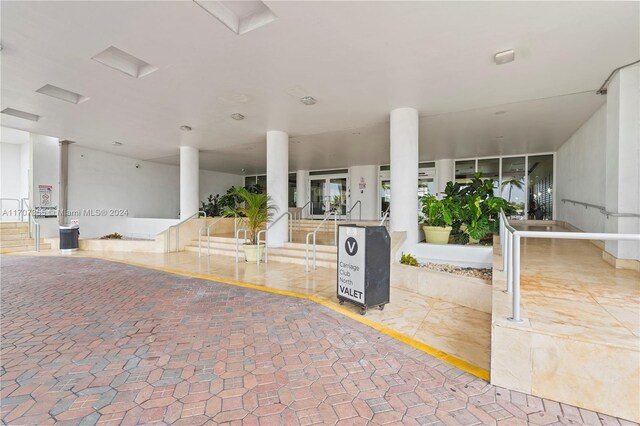 5005 Collins Ave Unit 425, Miami Beach, FL 33140 - exterior space