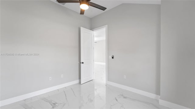 empty room with ceiling fan