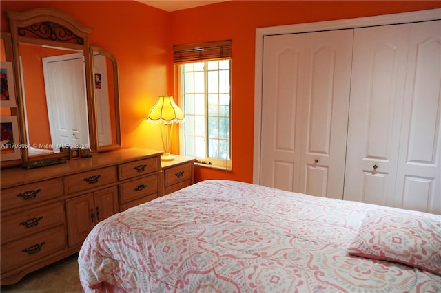 bedroom featuring a closet