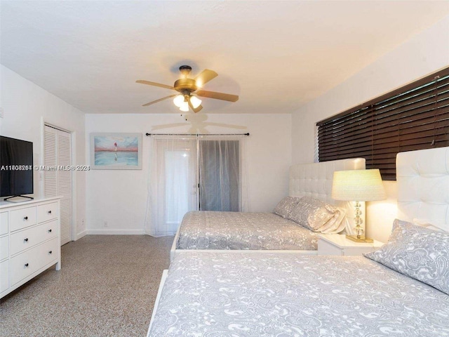 unfurnished bedroom featuring ceiling fan