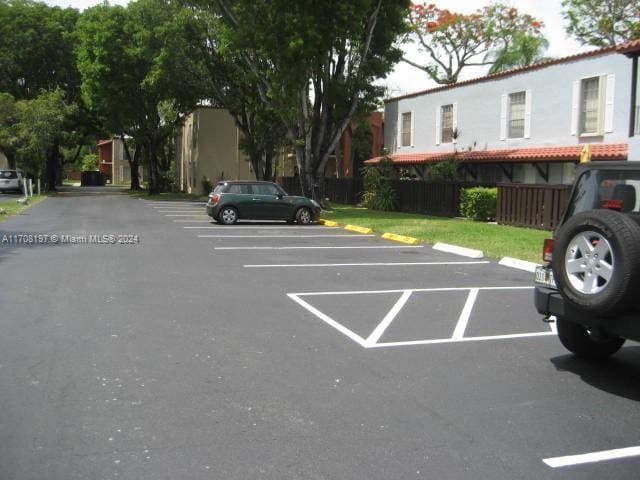 10776 N Kendall Dr Unit F-16, Miami, FL 33176 - view of uncovered parking lot