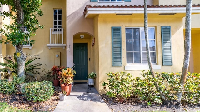 view of property entrance