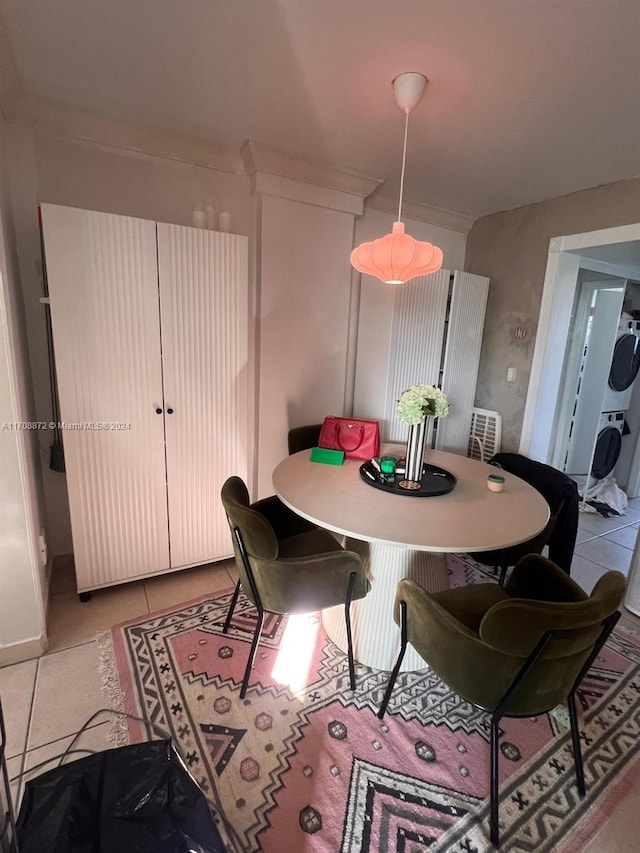 dining room featuring light tile patterned floors