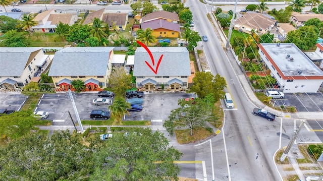 birds eye view of property featuring a residential view