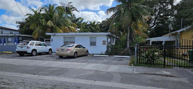 view of front of house