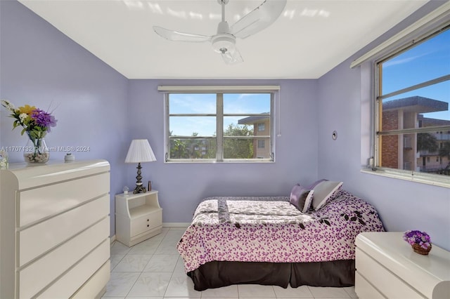 bedroom featuring ceiling fan