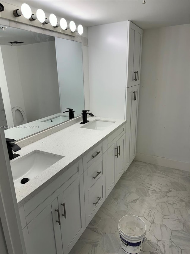 bathroom with vanity