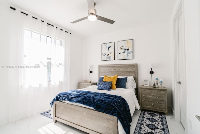 bedroom with ceiling fan