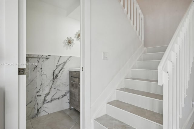 10949 Mainsail Dr, Cooper City, FL 33026 - view of stairway