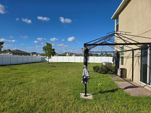 view of yard featuring a gazebo