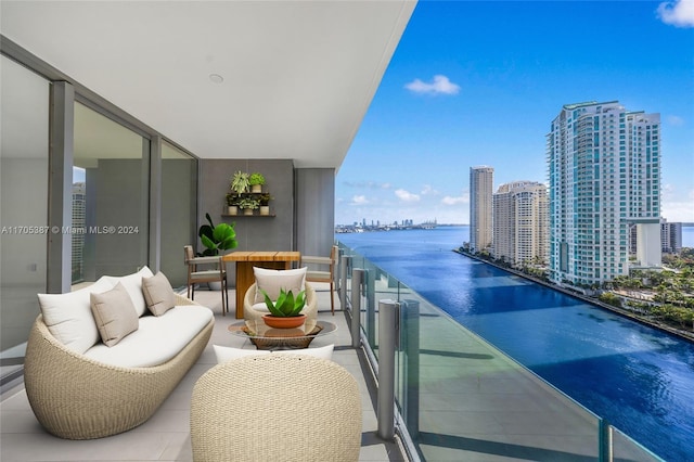 balcony featuring an outdoor living space