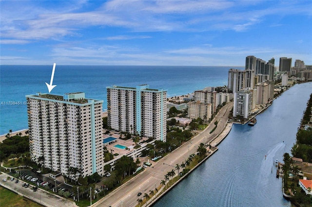 bird's eye view with a water view