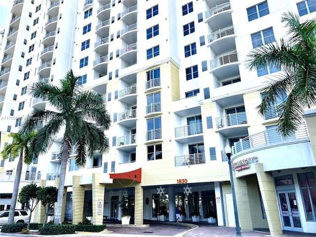 1830 Radius Dr Unit 1203, Hollywood, FL 33020 - photo 3