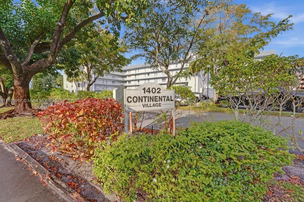 1402 NW 80th Ave Unit 501, Margate, FL 33063 - view of community sign