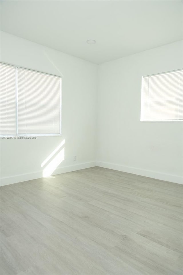 empty room featuring light hardwood / wood-style flooring