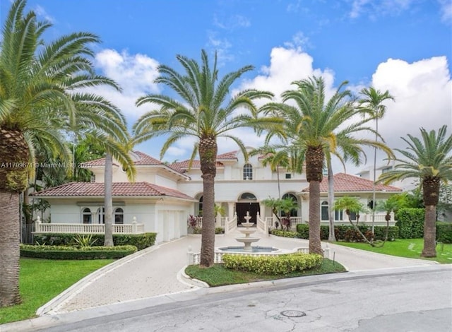 view of mediterranean / spanish-style home