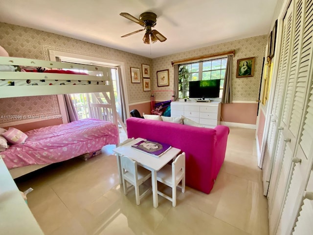 bedroom with ceiling fan