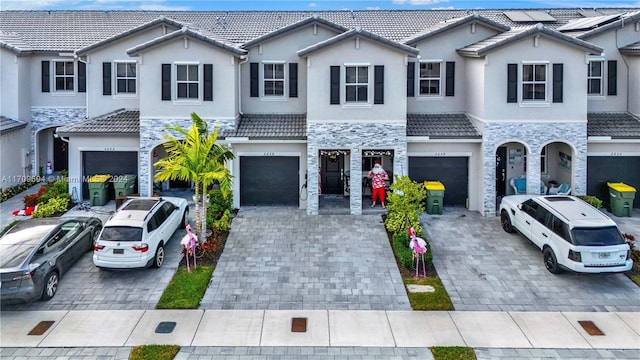 view of front of property featuring a garage