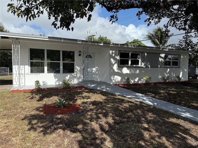 view of front facade featuring a porch