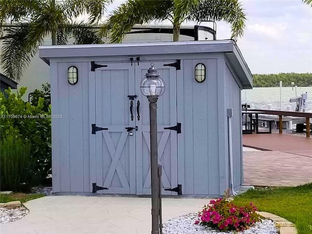 view of outbuilding