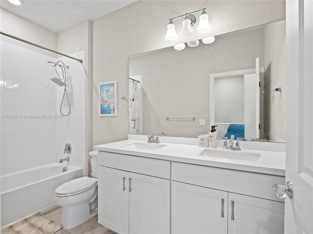 full bathroom featuring vanity, toilet, and shower / tub combo with curtain