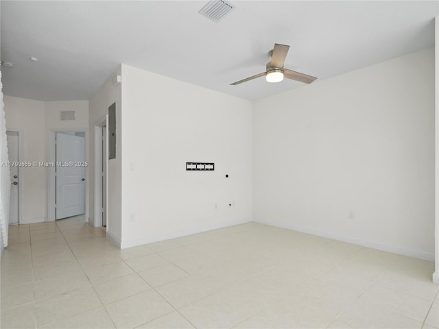 empty room with ceiling fan