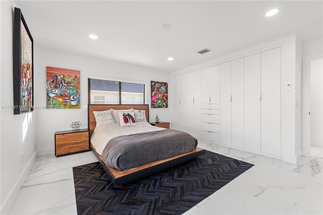 bedroom with a closet