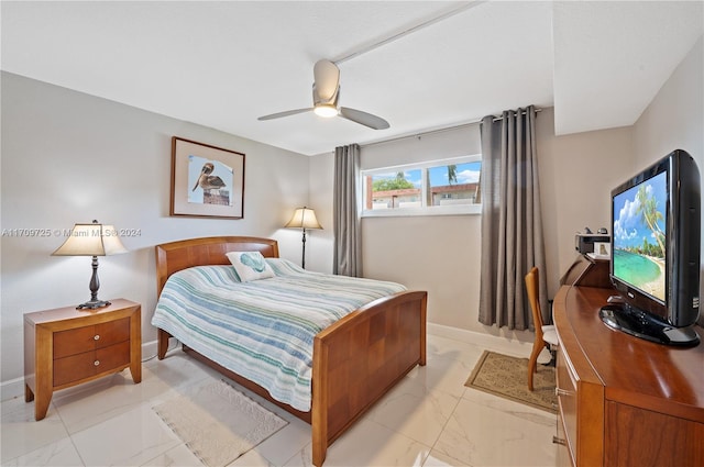 bedroom featuring ceiling fan