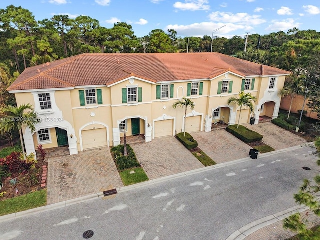 view of mediterranean / spanish-style home