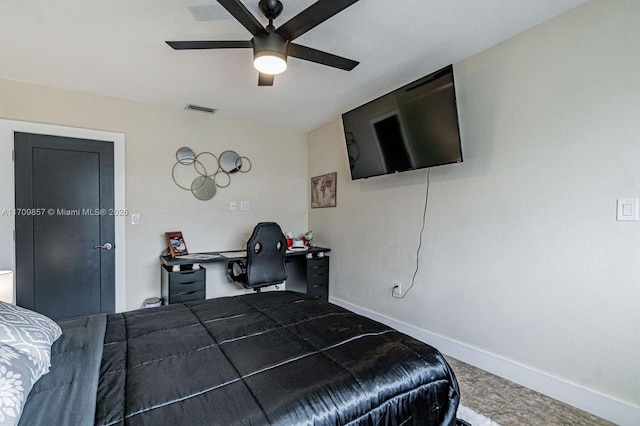 bedroom featuring ceiling fan