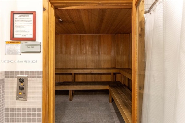 view of sauna / steam room